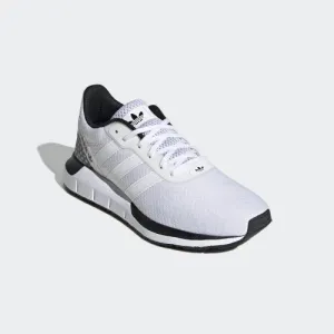 ADIDAS SWIFT RUN RF W