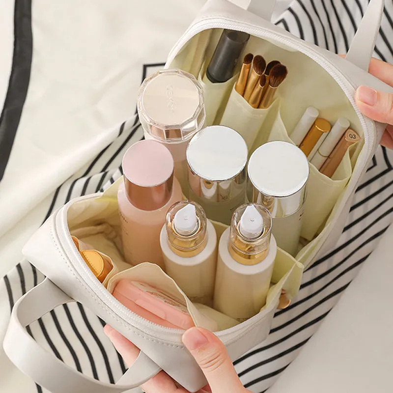 Annalisa | Graceful Allure Makeup Bag