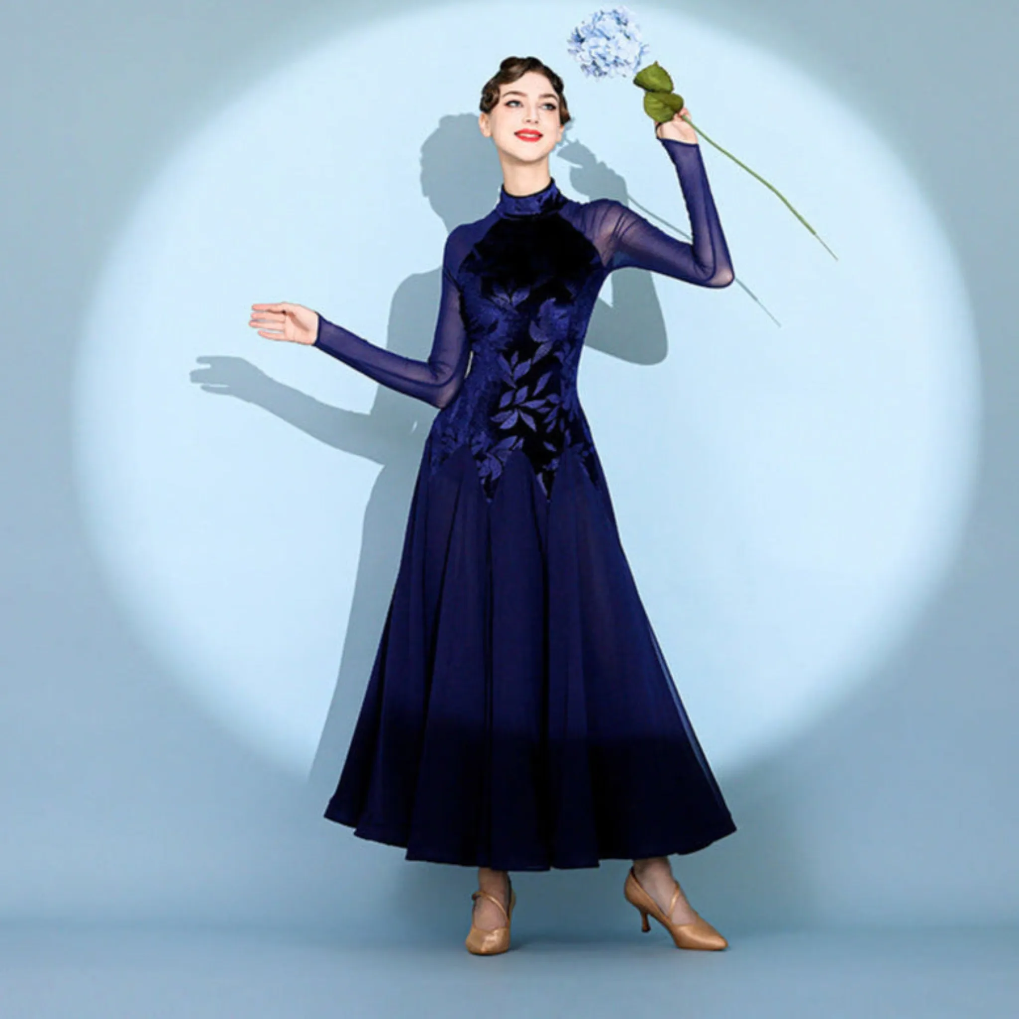 Graceful Moves | Red / Blue