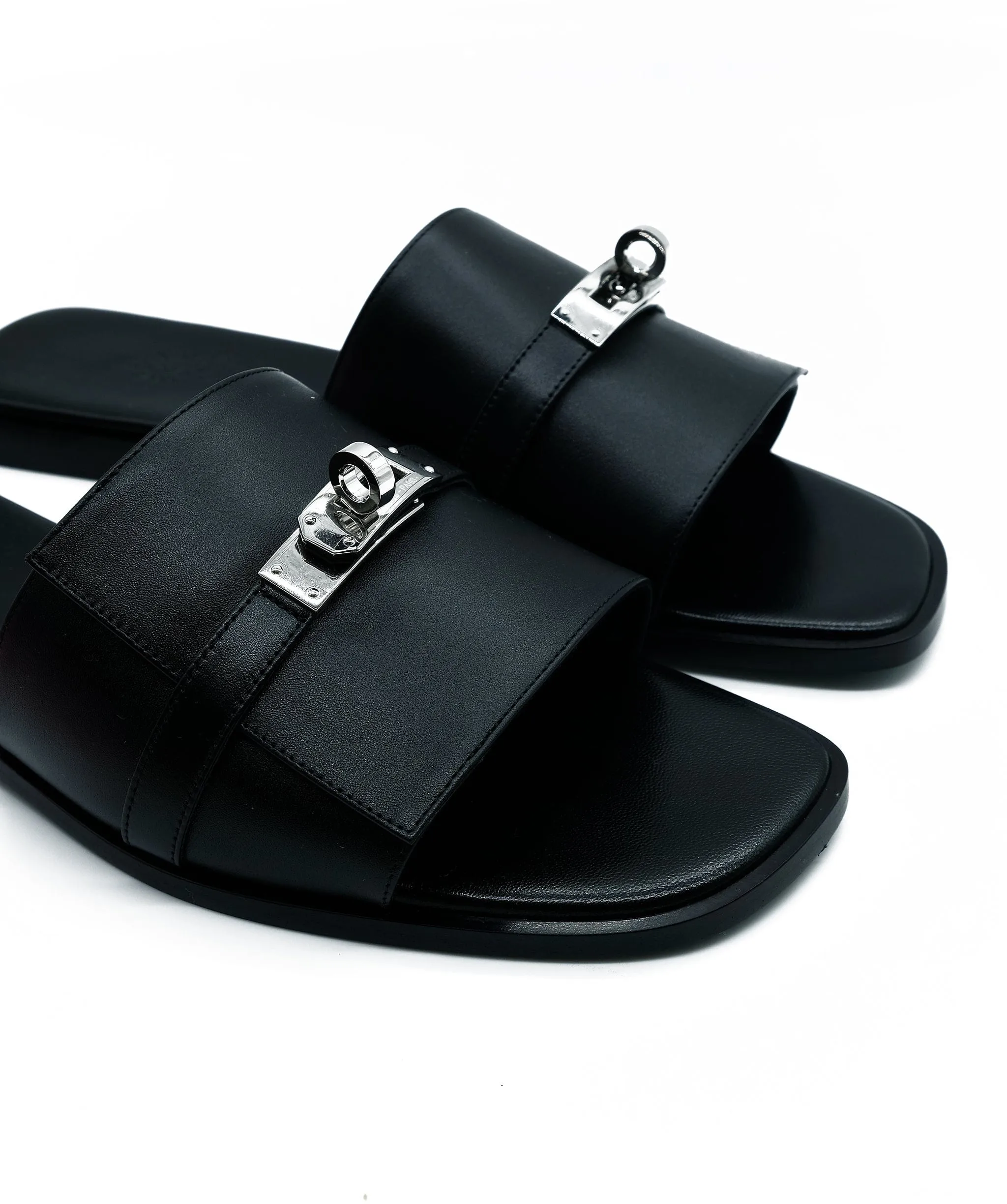 Hermes Kelly Lock Sandals Black 42 REC1179