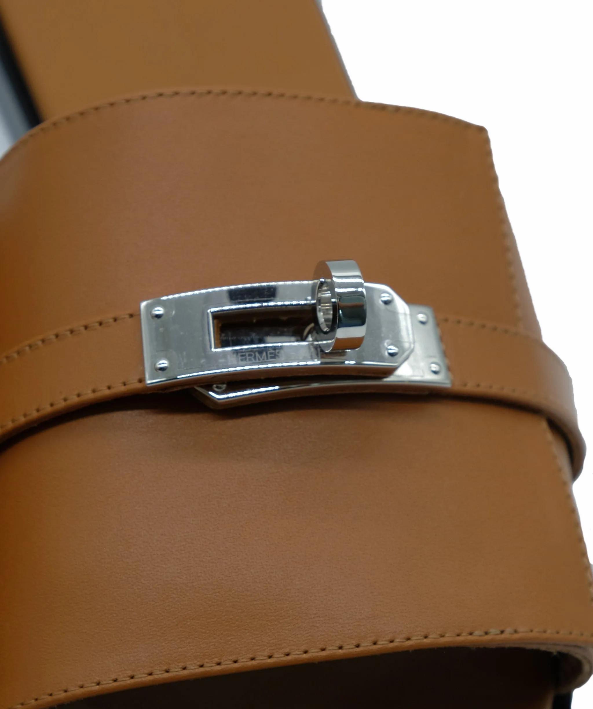 Hermes Kelly Lock Sandals Tan 42 REC1180