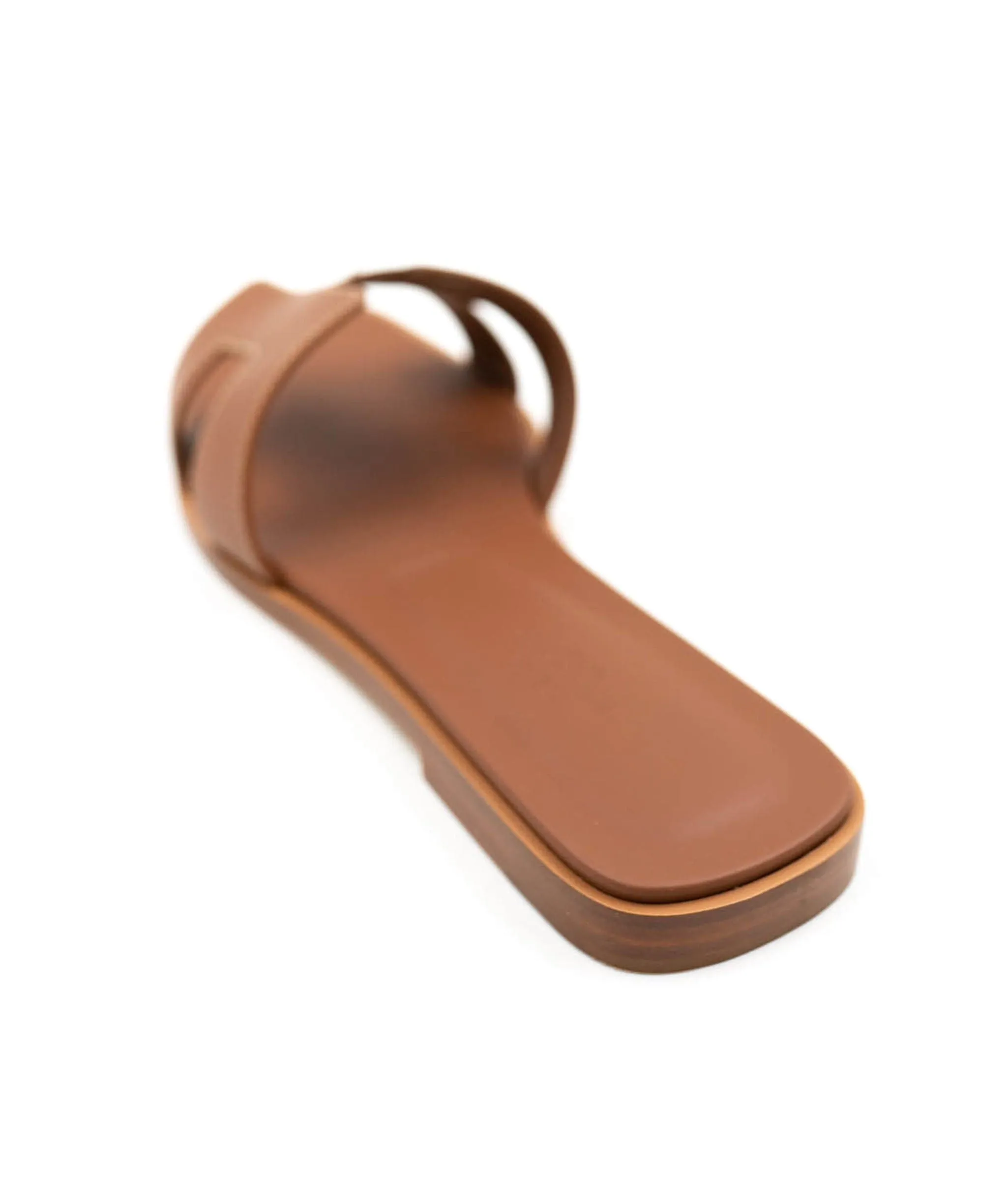 Hermes orans sandals in gold with swift leather AVC1006