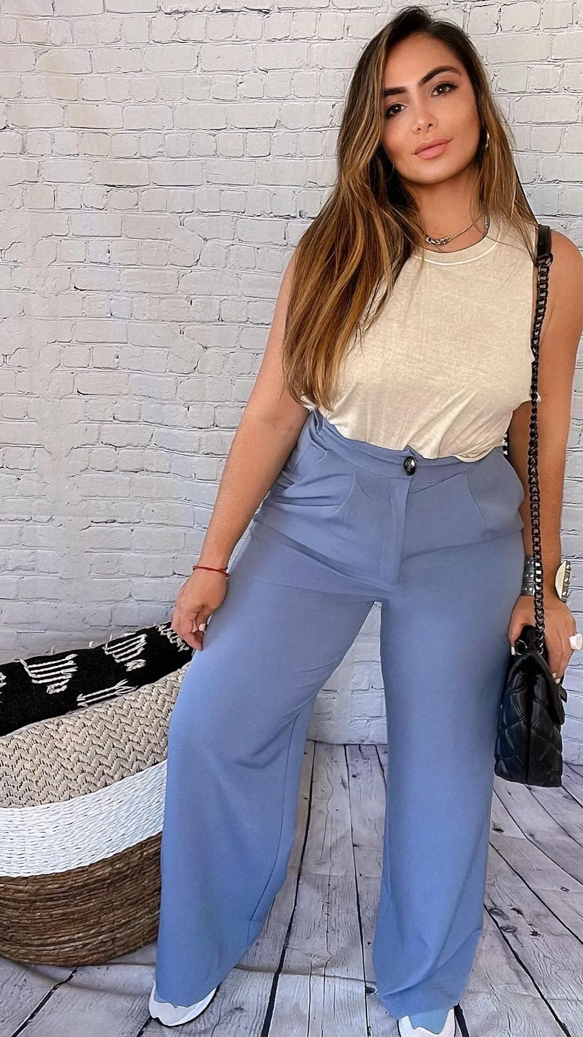 Italian Wide Leg Tailored Pants With Button