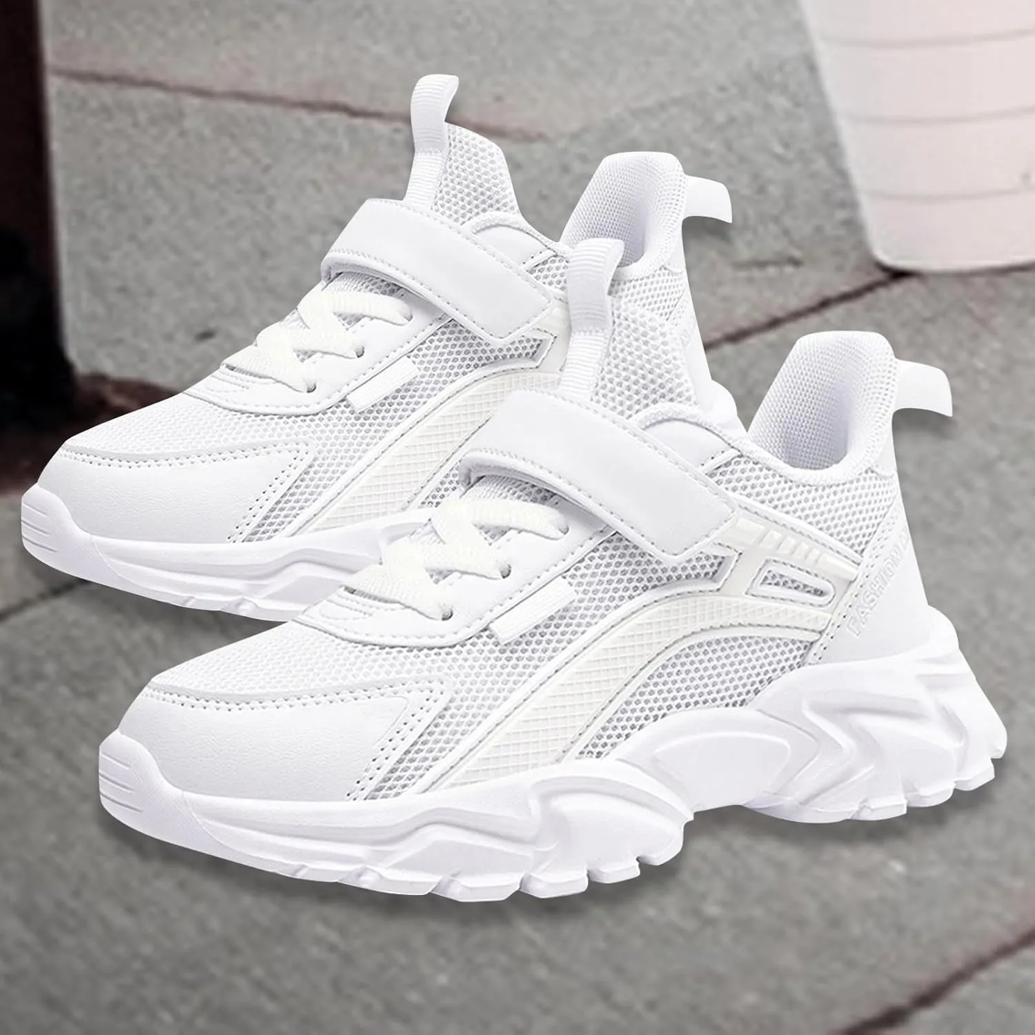 Kids Lightweight Fashion Sneakers Boys Girls Breathable Running Air Cushion Casual Walking Tennis Travel Shoes