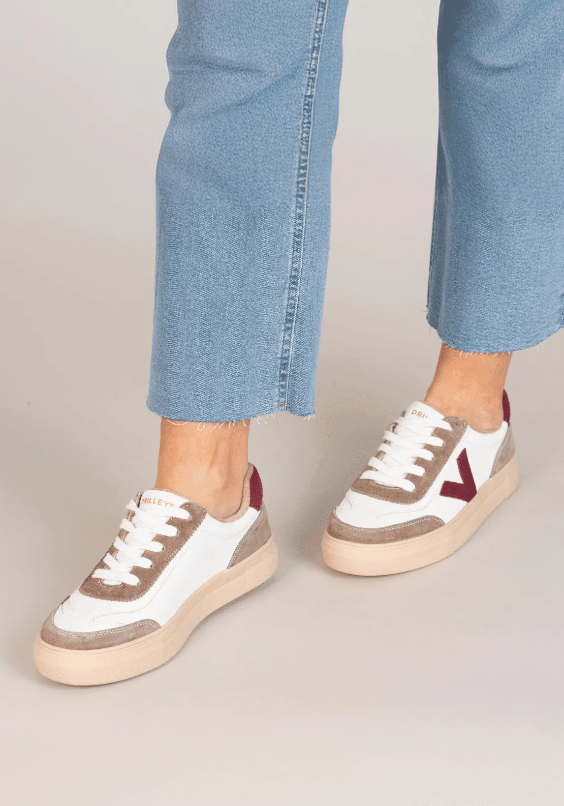 Leather Upper V Trainer - Winter White Burg V