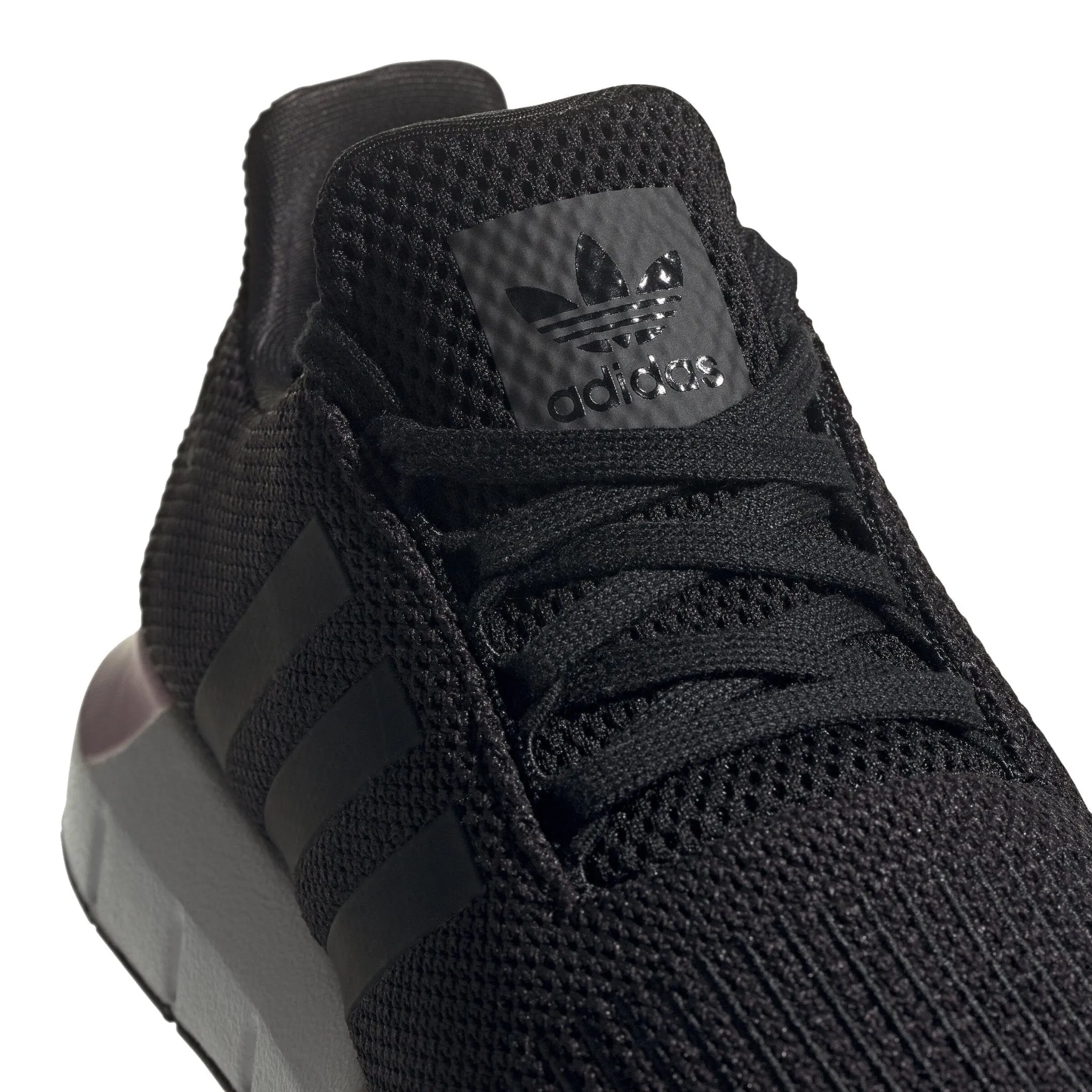 SWIFT RUN SHOES