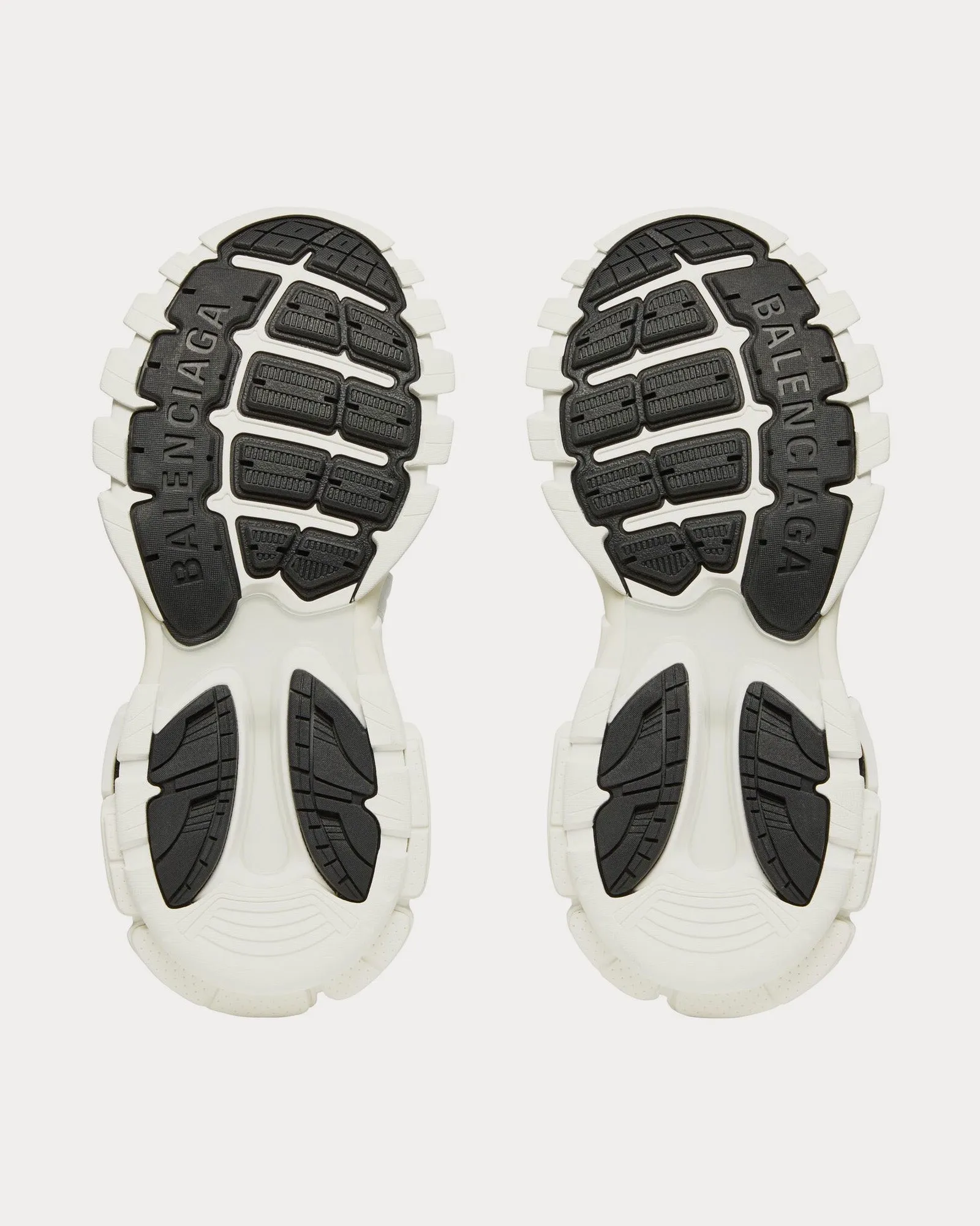 Track Forum White / Black Low Top Sneakers