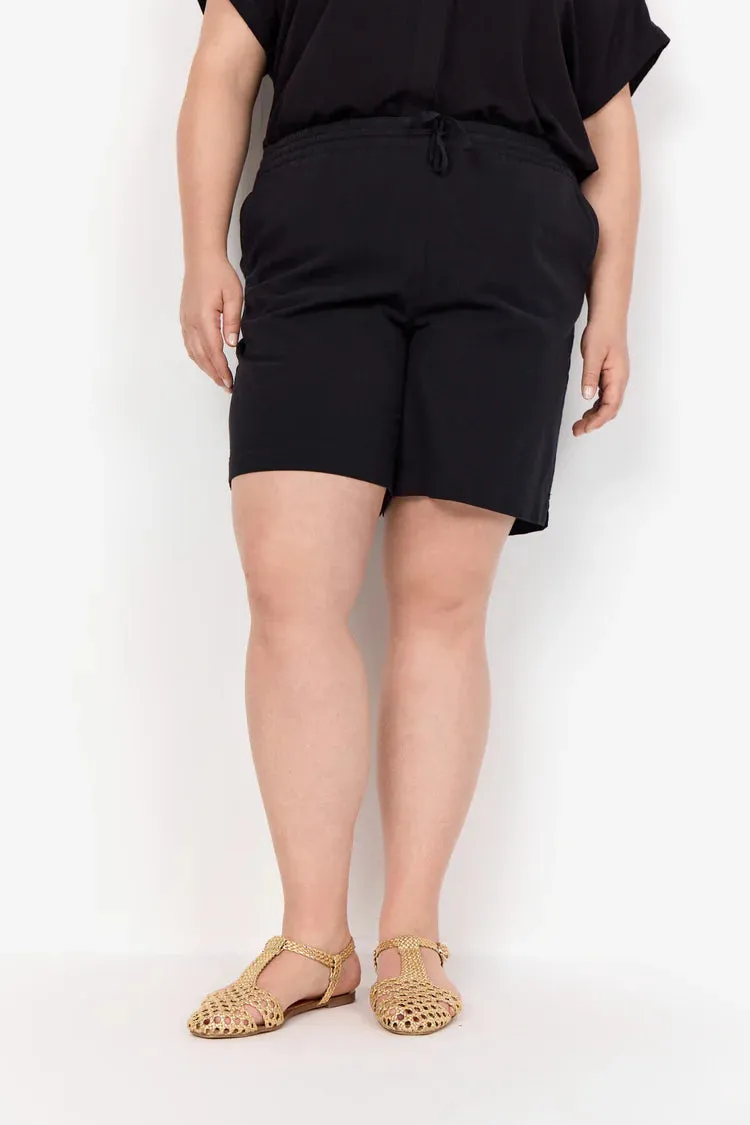 WA-Erika 1 Shorts Black