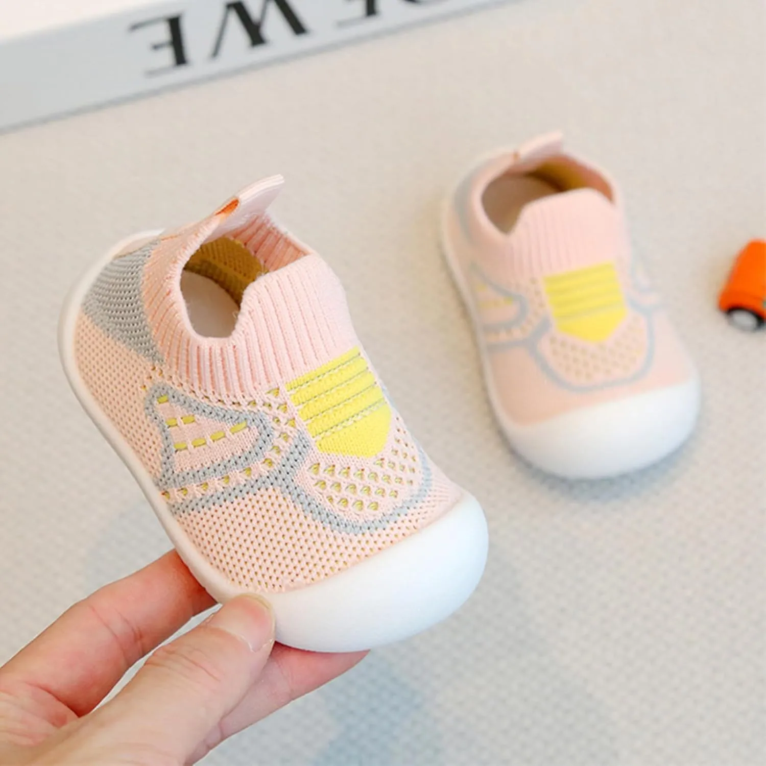 WILLFUN Toddler Boy Girl Mesh Sneakers Baby Knitted Walking Shoes Infant Soft Sole Trainers 1-3 Year-Old Little Kid Breathable Outdoor Shoes