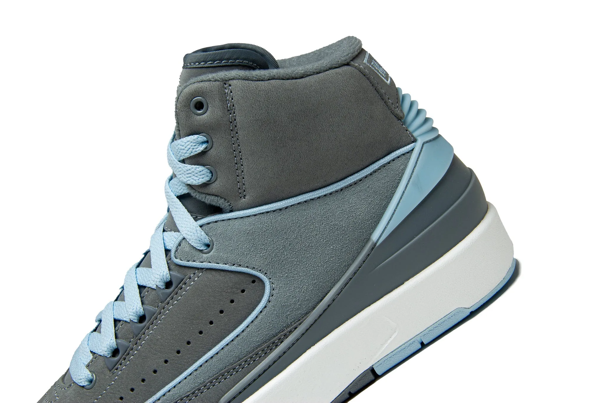 WMNS Air Jordan 2 Retro "Cool Grey"