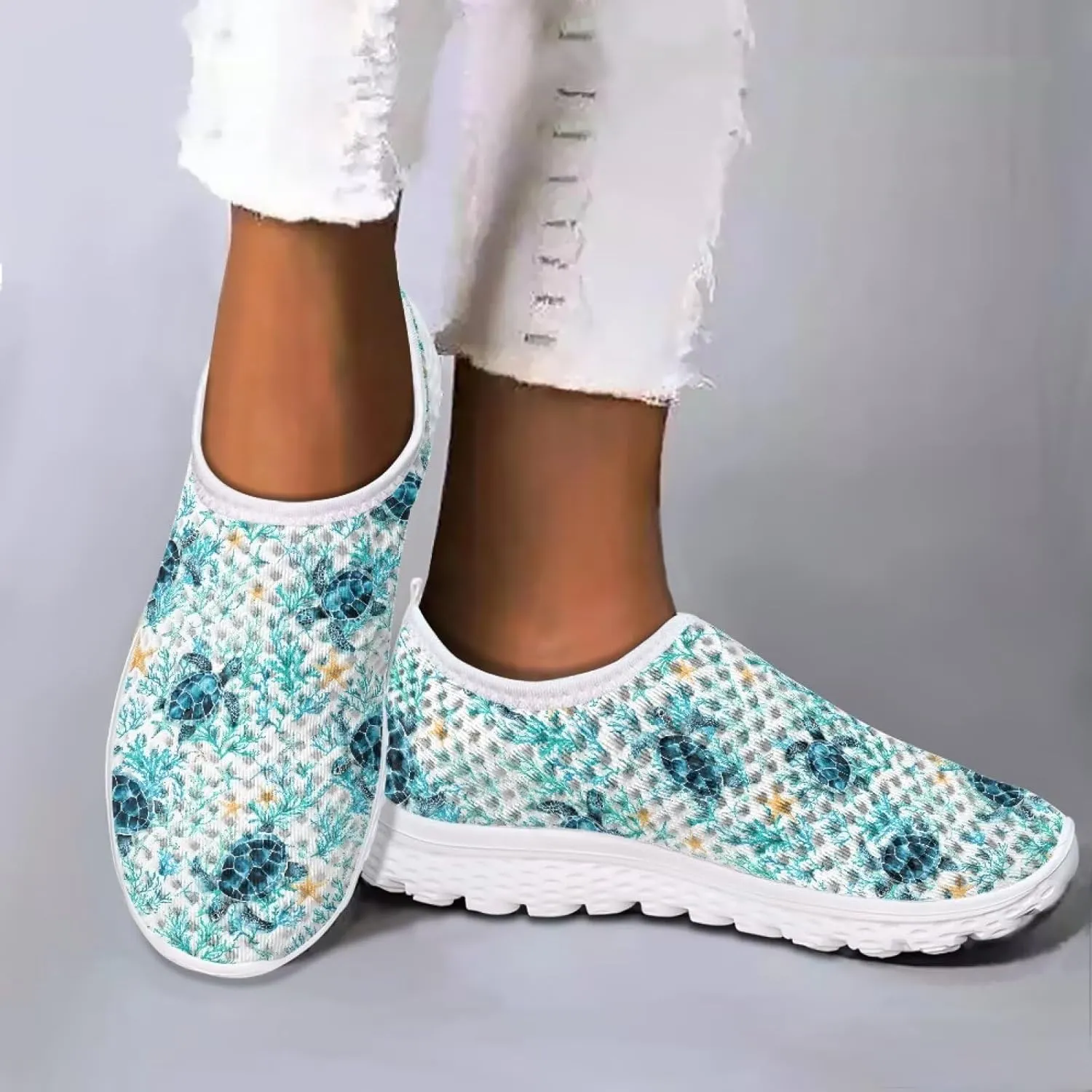 Womens Slip on Walking Shoes Comfort Lightweight Breathable Non-Slip Mesh Casual Tennis Running Sneakers